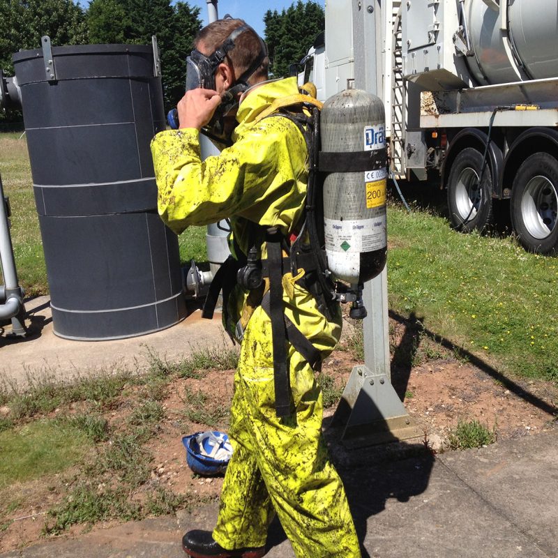 Confined-Space-Entry-Work-2